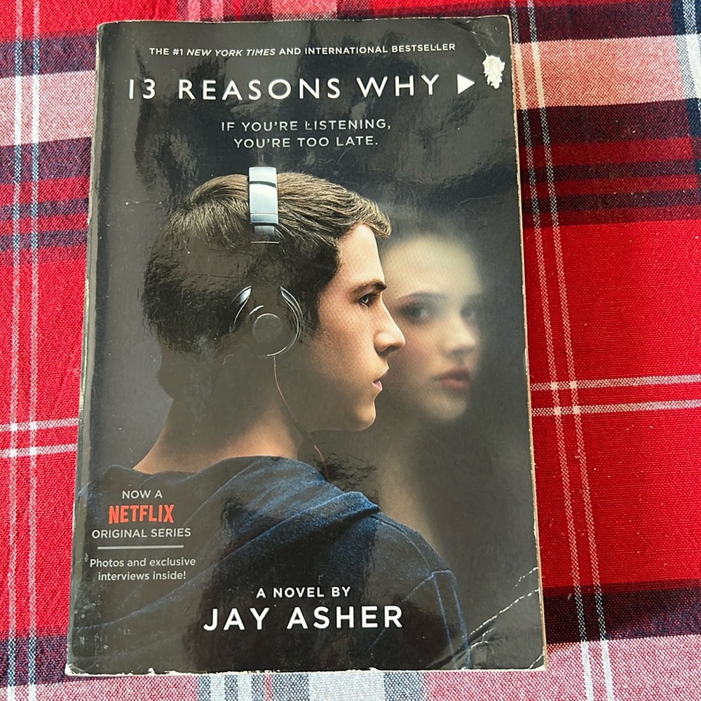 13 Reasons Why paperback